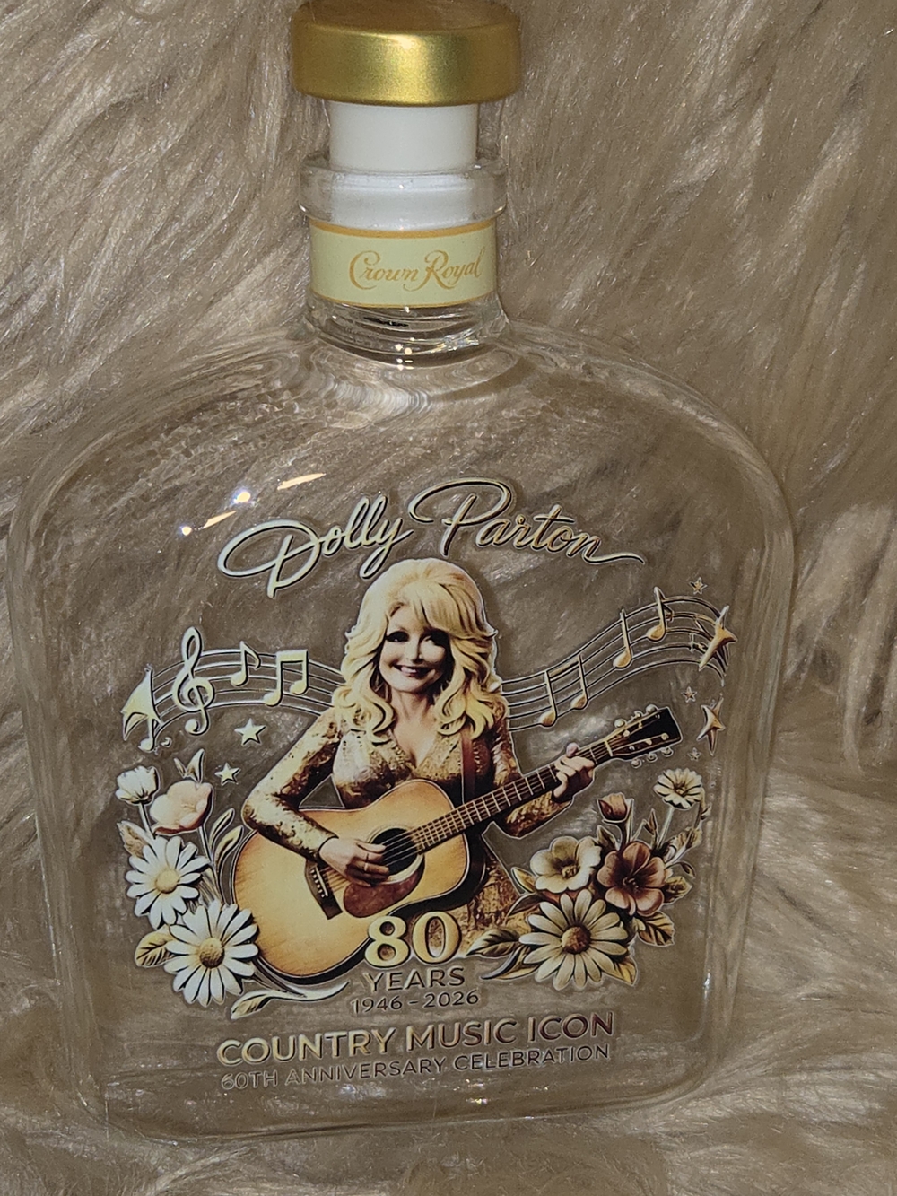 Dolly Parton x Limited Edition Gold Accent Bottle - White & Gold